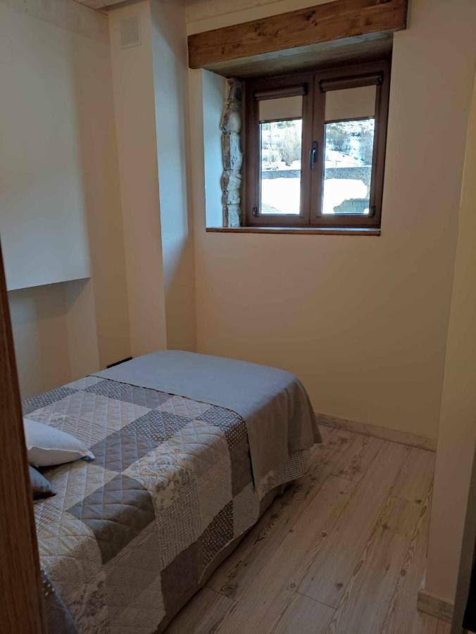 Casitas En Sallent En El Centro Villa Sallent De Gallego Bagian luar foto