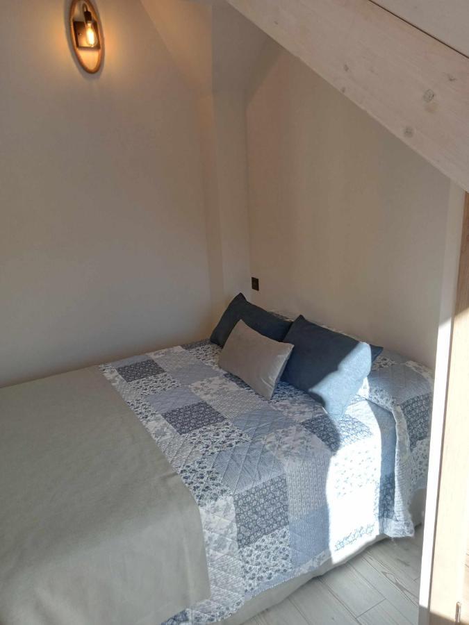 Casitas En Sallent En El Centro Villa Sallent De Gallego Bagian luar foto