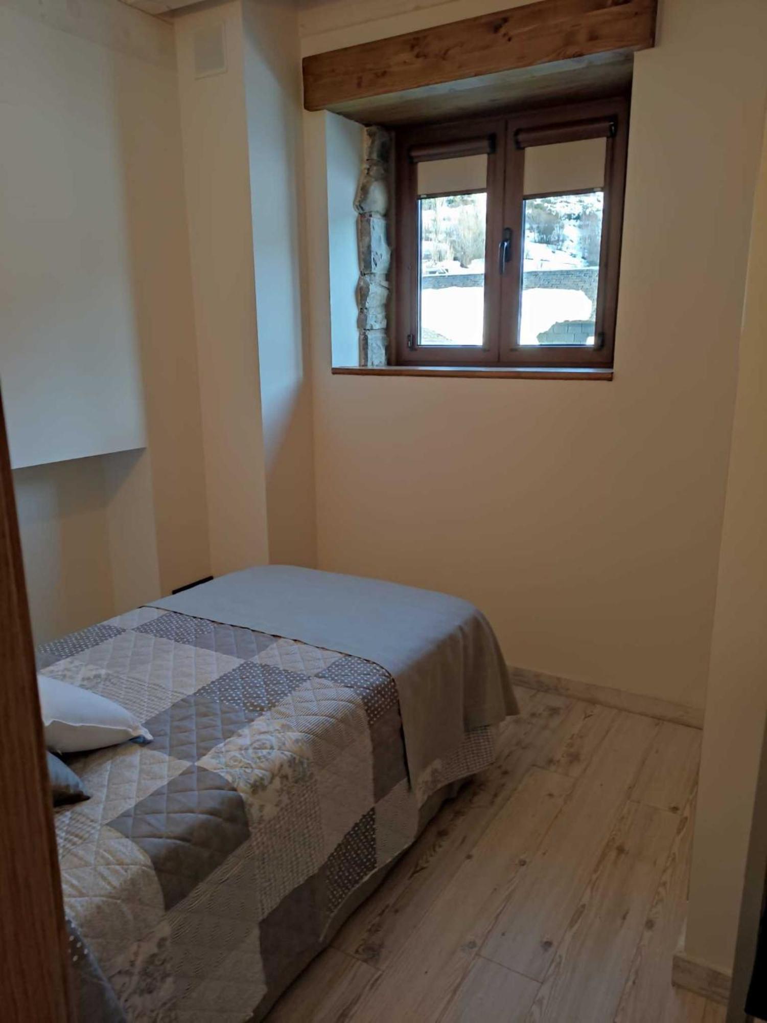 Casitas En Sallent En El Centro Villa Sallent De Gallego Bagian luar foto